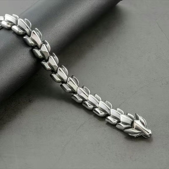 NEW Dragon Sterling Silver 925 Men’s Modern Stylish Bracelet - Picture 2 of 4